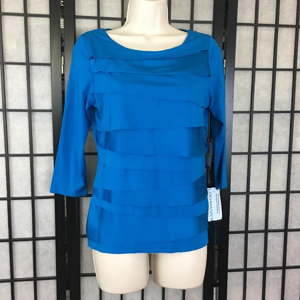 Vince Camuto multi-layer top size PM